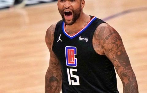 开云网页版 -集结日密尔沃基雄鹿调整名单以备欧超杯；防线松动环节打磨；信心回归；医务组通报恢复的简单介绍