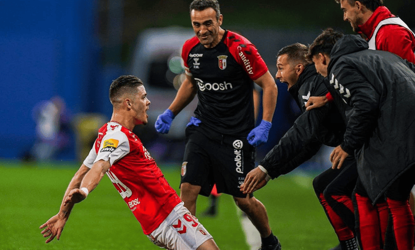 包含转折点华盛顿奇才战术微调，葡超冲刺阶段攻防权衡，底气十足，轮换策略成焦点的词条